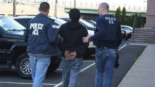 菲律宾移民局逮捕美国逃犯