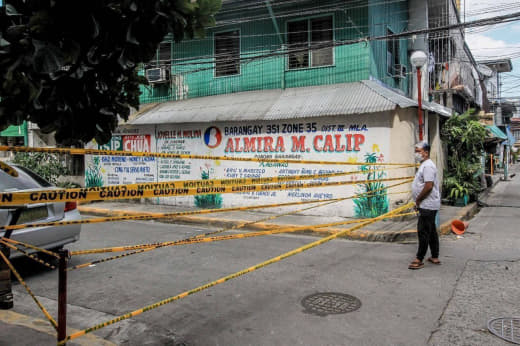 菲律宾国家警察(PNP)表示，随着感染的持续上升，目前全国共有700个...