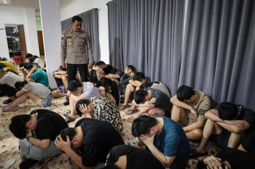 印尼逮捕88名涉嫌诈骗的中国公民