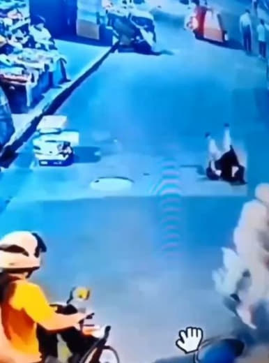 中国女子在中国城附近被飞车抢劫
