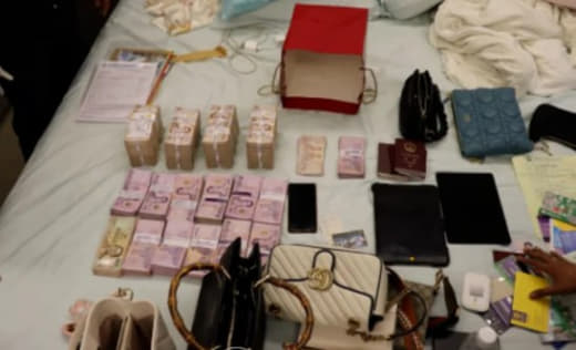 中国夫妇泰国被捕，麻袋装满钞票！