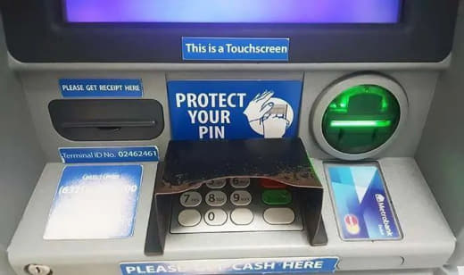 菲律宾一台ATM机中的70万现金被人挖地道盗走
