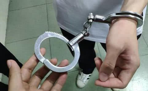 菲警方在首都华人区没收非法防疫品3人被捕（含1名中国人）