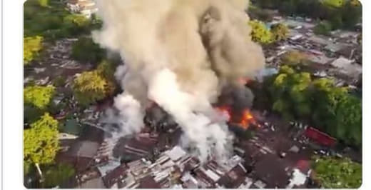 菲律宾首都贫民区大火，造成8人死亡近百间房屋被毁