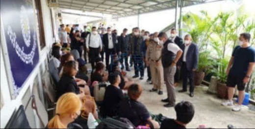 在过去4月份中，柬埔寨和泰国当局展开密切合作从西港和巴域市等与泰国接壤...