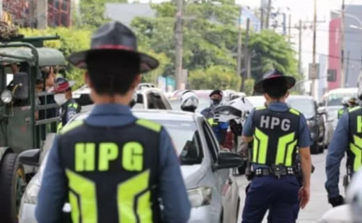 菲首都区交警雨季期间将重点逮捕超速车辆