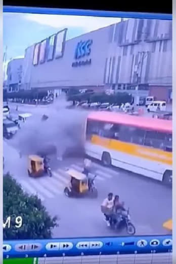 菲律宾该地突发巴士爆炸事件！