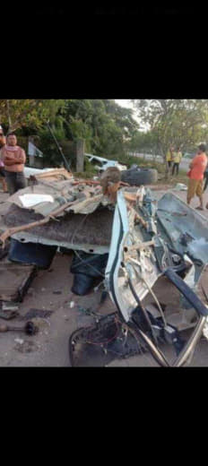 6月20日凌晨3点多，暹粒省发生一起车毁人亡的交通事故，一男子开着一辆...