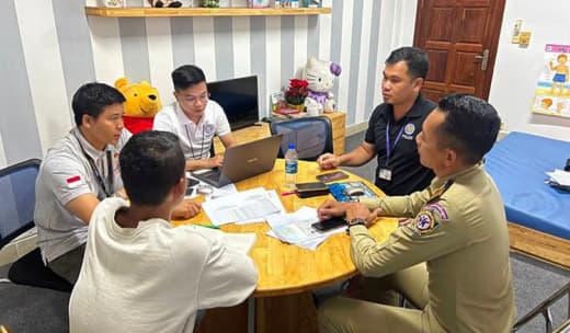 昨天，在印尼驻柬埔寨大使馆和柬埔寨当局合作下，28名被贩运到柬埔寨的从...