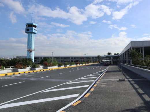 菲律宾42个商业机场在炸弹威胁后处于高度戒备状态