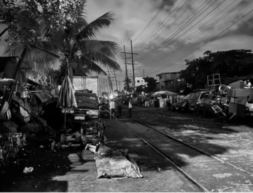 菲律宾马尼拉市44岁男子不幸遭火车撞死