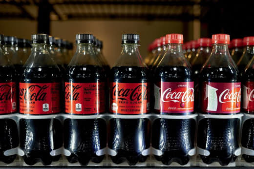 菲律宾可口可乐公司因精制糖短缺被迫暂停4家工厂运营