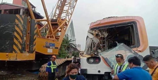 菲国铁一列车意外擦撞工程车辆所幸未造成人员伤亡