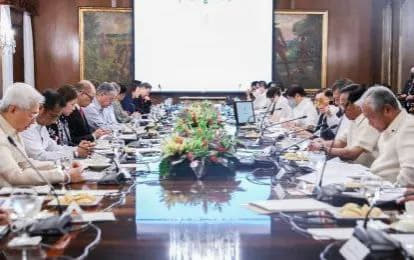 菲总统考虑再放宽入境限制，旅游部长：将放宽室内口罩令！