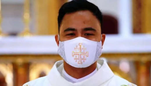 涉嫌强奸16岁女孩，菲律宾一名神父被捕