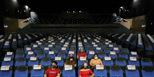 首都区电影院即将重新开放需隔座观看全程佩戴口罩