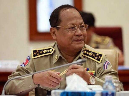 昨天，柬埔寨内政部发言人乔速帕将军说：12月6日至7日，柬埔寨警方接到...