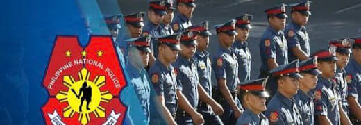 当地时间11月14日，菲律宾国家警察(PNP)总监鲁道夫·阿祖林(Ro...