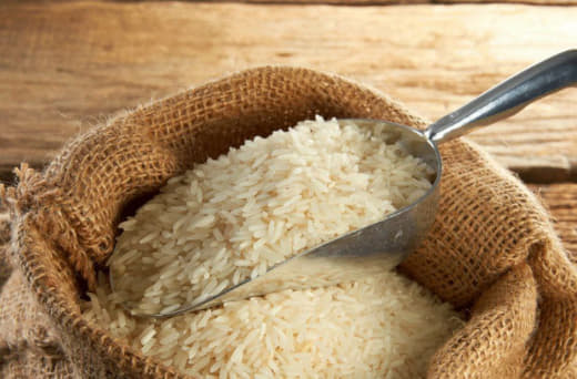 马科斯:菲接近实现大米价格降至每公斤20元愿望