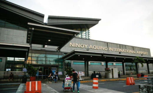 据菲媒报道，奎松市一名33岁的女性旅行社工作人员因涉嫌诈骗被捕。