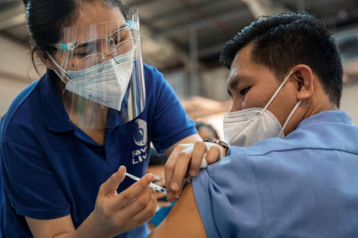 12月19日，菲律宾卫生部提醒地方政府部门要“遵守”新冠疫情第二剂加强...