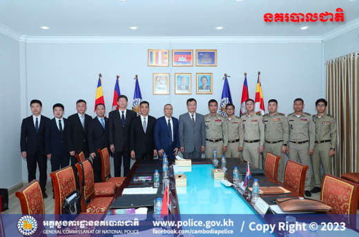 今天上午，中国公安部国际合作局副局长牛海峰一行到访柬埔寨国家警察总署，...