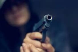 据菲媒报道，1月10日，马拉维市发生一起枪杀案，当地一名男子的第二任妻...