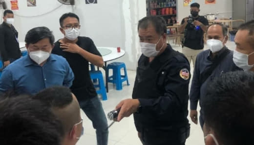 14名中国人在西港被逮捕涉嫌非法持枪和软禁同胞