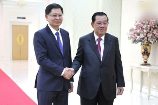 中国广西壮族自治区主席蓝天立感谢洪森总理一直以来对广西壮族自治区的支持...