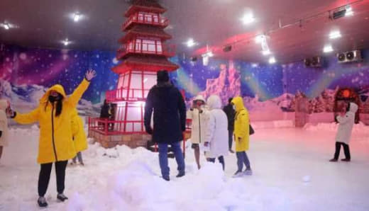 3月10日，菲律宾最大的冬季主题公园“梦幻雪世界（Fantasylan...