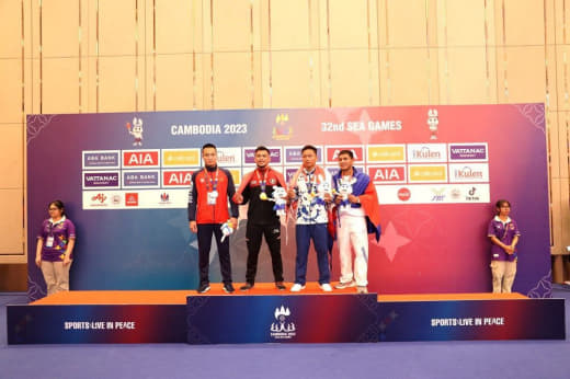 第32届东南亚运动会主办国柬埔寨在摔跤比赛项目取得了不俗的成绩，其中赛...