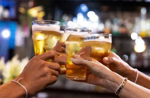 据柬媒消息，近日，美国Wisevoter网站发布调查报告，在饮酒最多国...