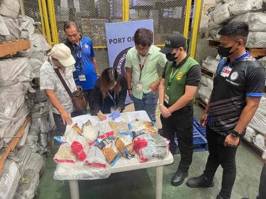 近日，菲律宾缉毒署(PDEA)在尼诺·阿基诺国际机场(NAIA)的PA...