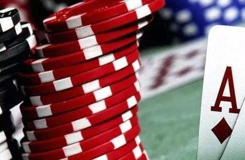 杜特地总统昨天一改此前的态度，表示允许长滩岛开设赌场，并声称这是“为政...