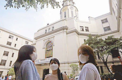 马尼拉市政府或要求市政府员工及访客强制佩戴口罩