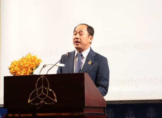 柬埔寨勋爵协会副主席、“世桥集团”董事长谢礼德公爵近日出席柬埔寨202...