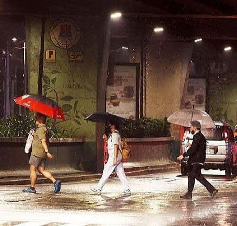 出门记得带伞菲律宾正式进入雨季！
