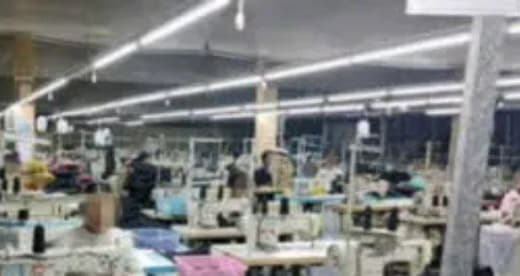 金边波森芷区宗周3分区，一家刚运作1个月的服装工厂强制40多名工人加班...