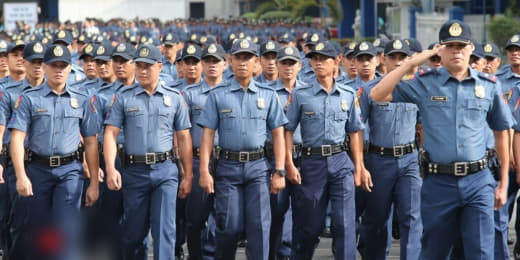 菲律宾国家警察(PNP)周日表示，当局已经增派300名警察来继续执行对...