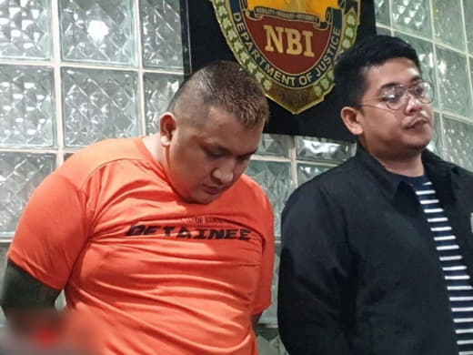 当地时间7月8日，菲律宾国家调查局(NBI)被拘留者德拉(JoseAd...
