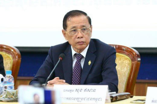 柬埔寨人民党发言人速恩山证实，在洪森亲王的主持下，柬埔寨人民党与27个...