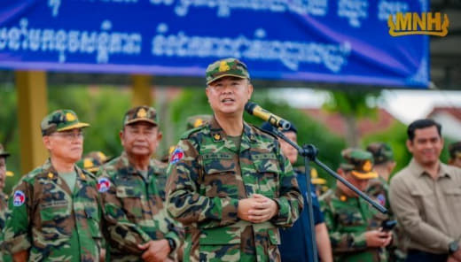 据柬媒消息，11月3日上午，洪森次子、柬埔寨王家军陆军副司令兼国防部情...