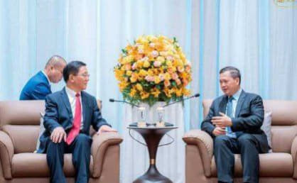 洪玛耐首相会见云南省长