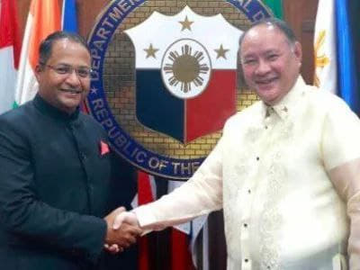印度驻菲律宾大使尚布·库马尔周五表示，印度正在与菲律宾讨论有关国防和海...