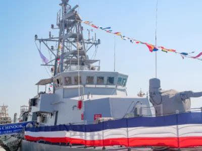 菲律宾海军将于9月11日为两艘美国捐赠的巡逻船举行命名及入列仪式。菲海...