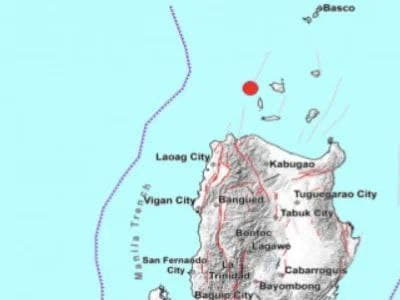 菲律宾国家减灾管理委员会13日通报称，菲北部海域12日晚发生的地震已造...