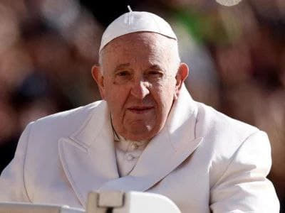 教皇方济各驱逐了一名被控涉及性侵犯未成年人的菲律宾神父。