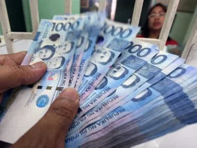 随着菲律宾政府向其他国家和机构的多样化借款，截至6月底，菲律宾的未偿外...