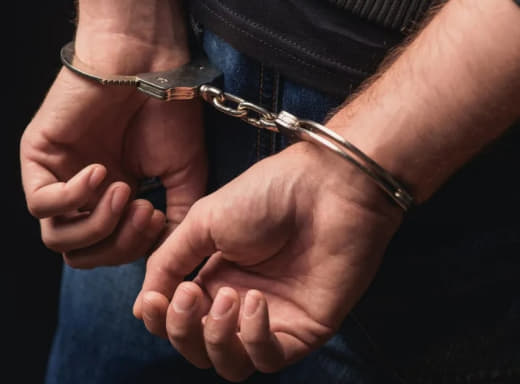 菲律宾警方逮捕13名涉非法线上活动中国人！