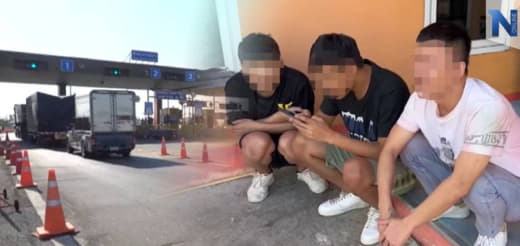 惊悚！三名中国男子疑似要被卖，在高速路上跳车逃生！